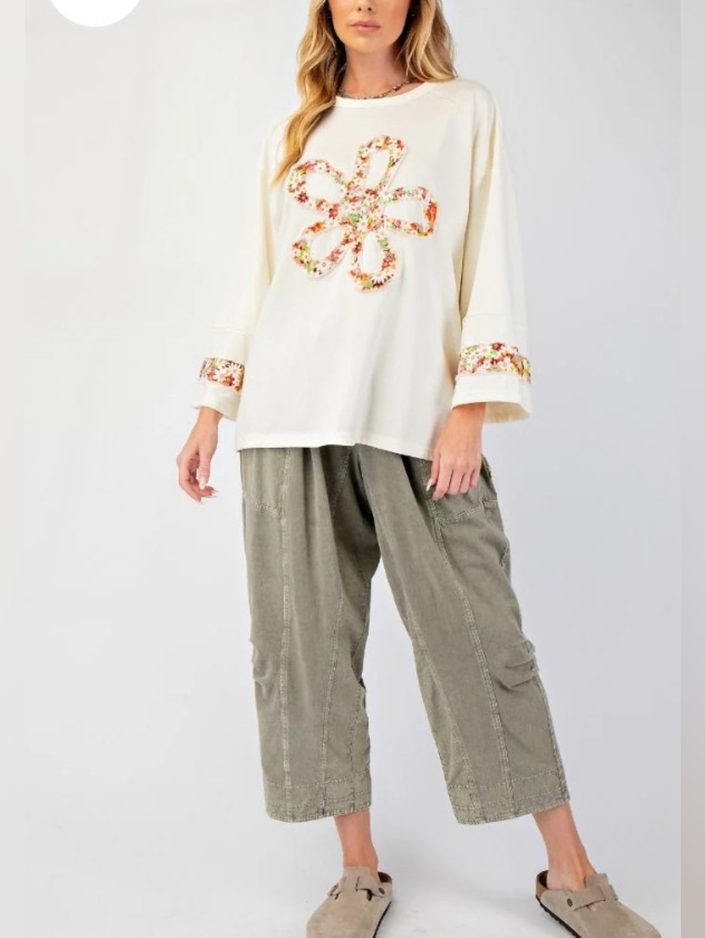 Easel Flower Patch Knit Top - Picture 9 of 12